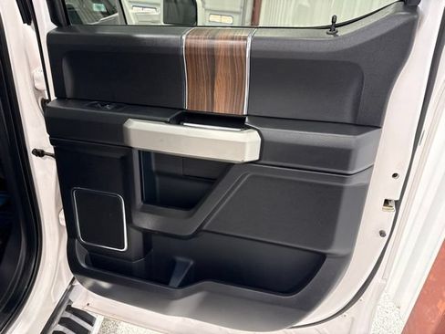 Used 2015 Ford F150 Lariat AWD/4WD image 18