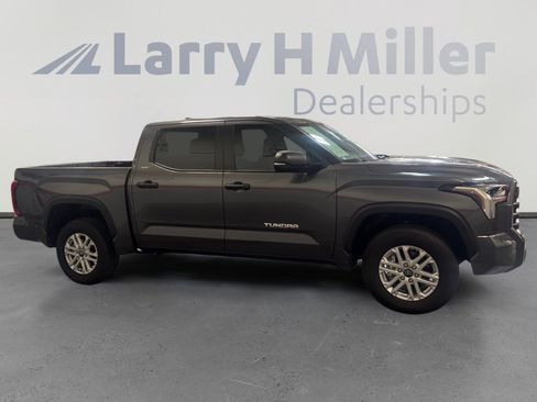Certified 2026 Toyota Tundra SR5 w/ SR5 Convenience Package AWD/4WD image 6