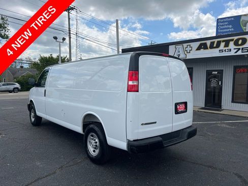 Used 2025 Chevrolet Express 2500 Extended w/ Driver Convenience Package RWD image 7