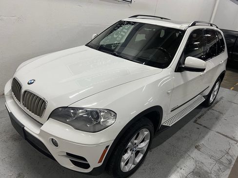 Used 2013 BMW X5 xDrive50i image 3