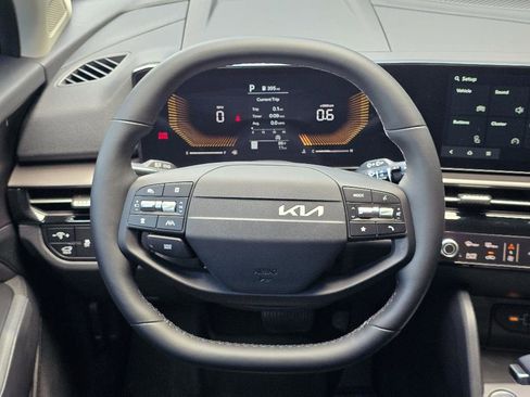 New 2026 Kia Sportage EX FWD image 7