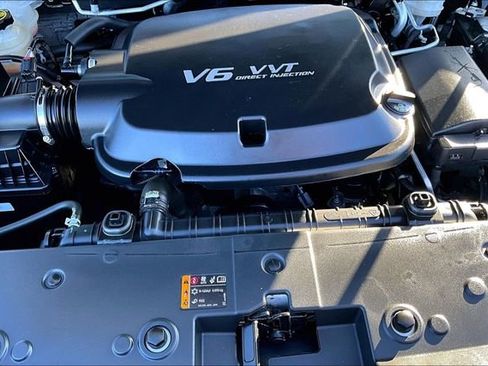 Used 2022 GMC Canyon Elevation image 27