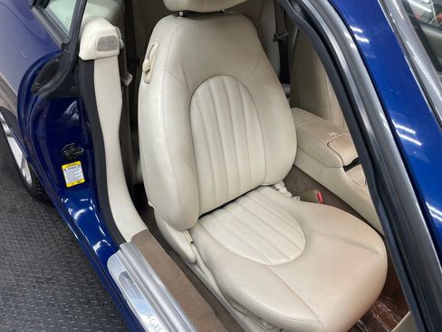 Used 2003 Jaguar XK8 Convertible image 39