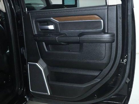 Used 2024 RAM 2500 Laramie w/ Safety Group image 33