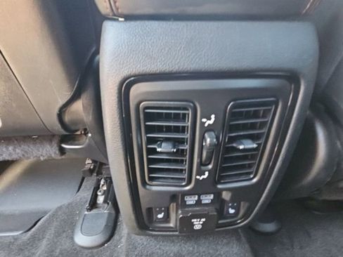 Used 2021 Dodge Durango R/T w/ Blacktop Package AWD/4WD image 24