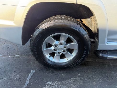 Used 2012 Toyota 4Runner SR5 image 10