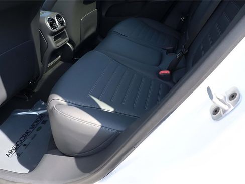 Certified 2025 Mercedes-Benz GLC 43 AMG 4MATIC image 41