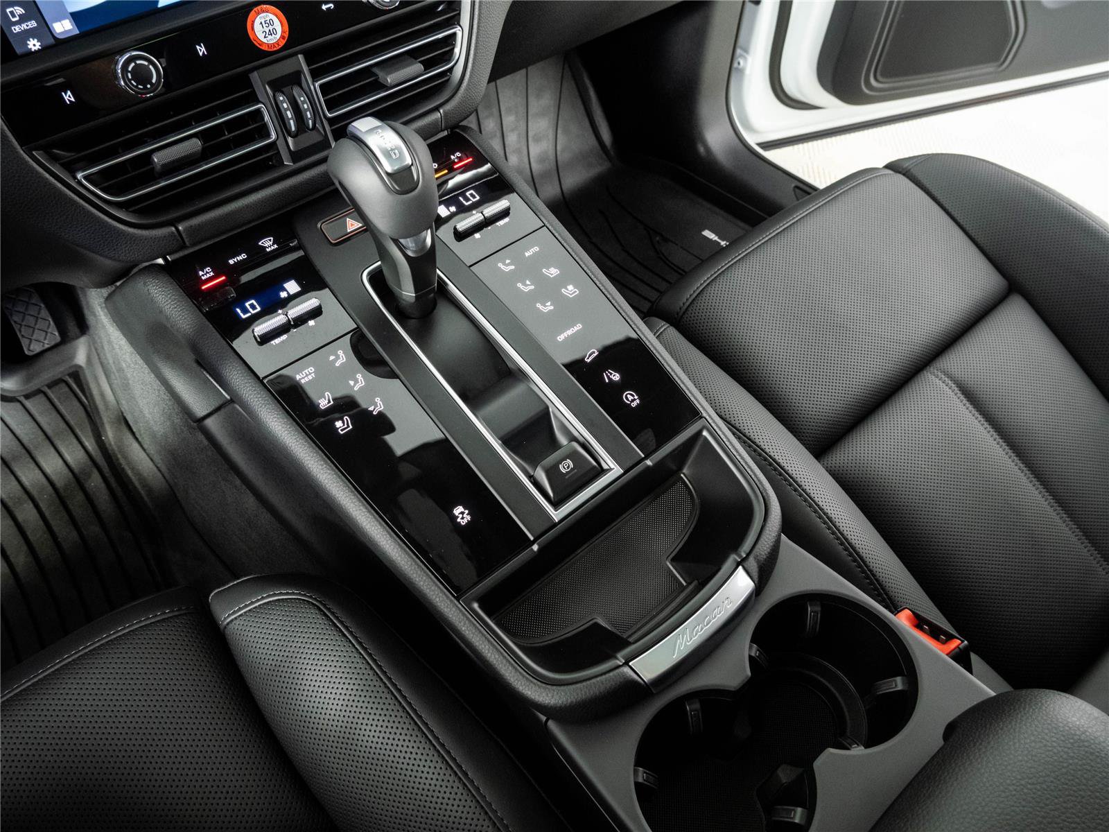 New 2026 Porsche Macan Turbo AWD/4WD image 18