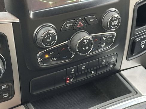 Used 2018 RAM 1500 Big Horn image 30