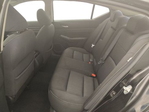 Used 2020 Nissan Altima 2.5 S FWD image 18