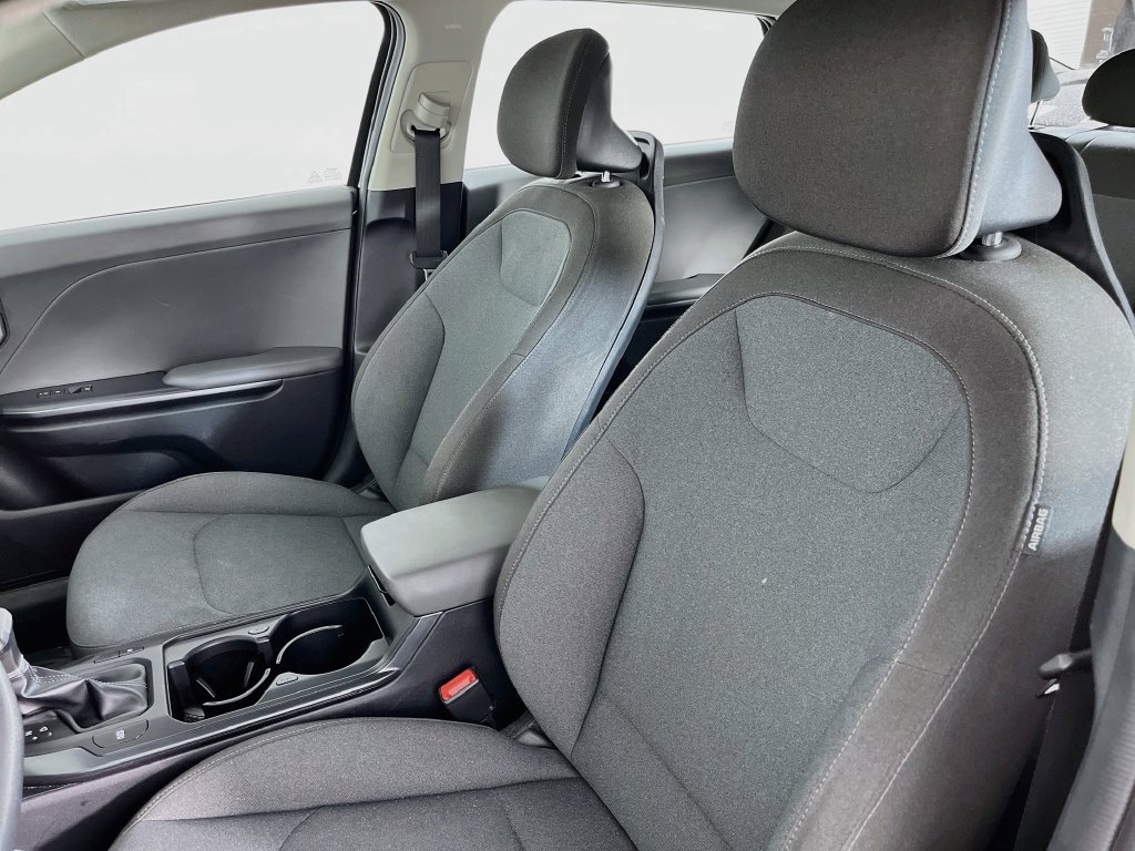 Used 2025 Kia K4 FWD image 27