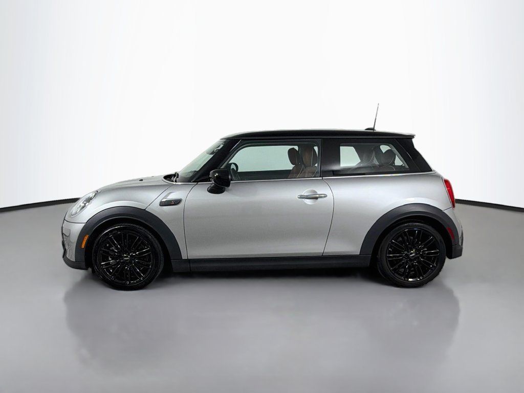 Used 2024 MINI Cooper S w/ Signature Upholstery Package FWD image 8