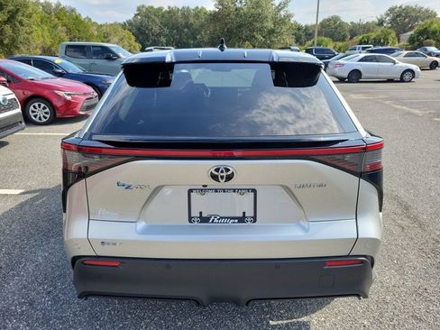 Used 2024 Toyota bZ4X Limited image 11