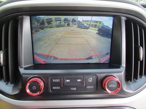 Used 2018 Chevrolet Colorado LT image 19