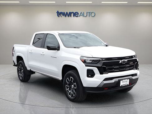 Used 2023 Chevrolet Colorado Z71 w/ Z71 Convenience Package 2 AWD/4WD image 7