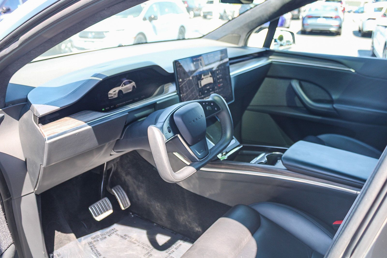 Used 2023 Tesla Model X AWD/4WD image 19