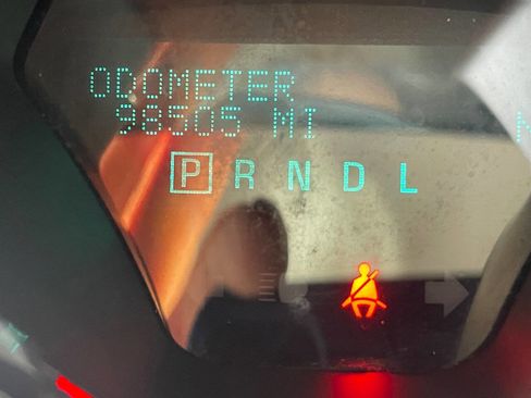 Used 2017 Chevrolet Traverse LT w/ Style and Technology Package image 12