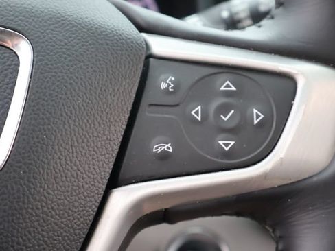 Used 2018 GMC Terrain SLE w/ Driver Convenience Package FWD image 25