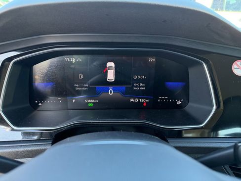 Used 2024 Volkswagen Jetta SE image 15