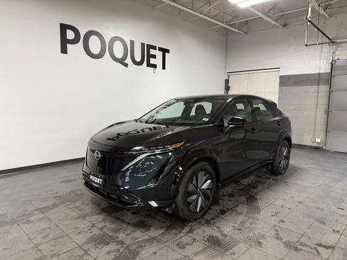 Used 2023 Nissan Ariya AWD image 2