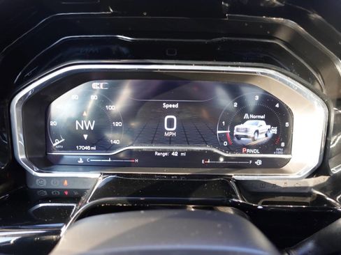 Used 2024 GMC Sierra 1500 Elevation image 43