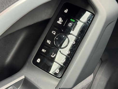 New 2025 Audi SQ5 Premium Plus image 10