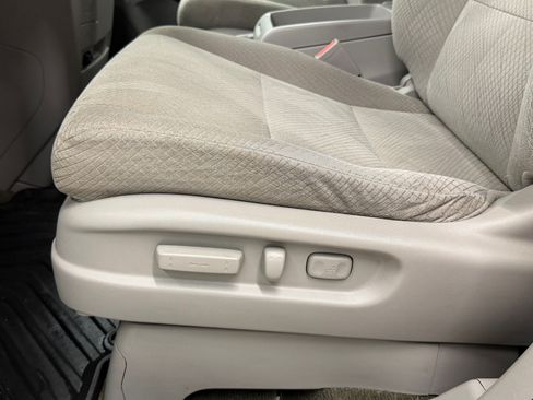 Used 2015 Honda Odyssey EX image 12