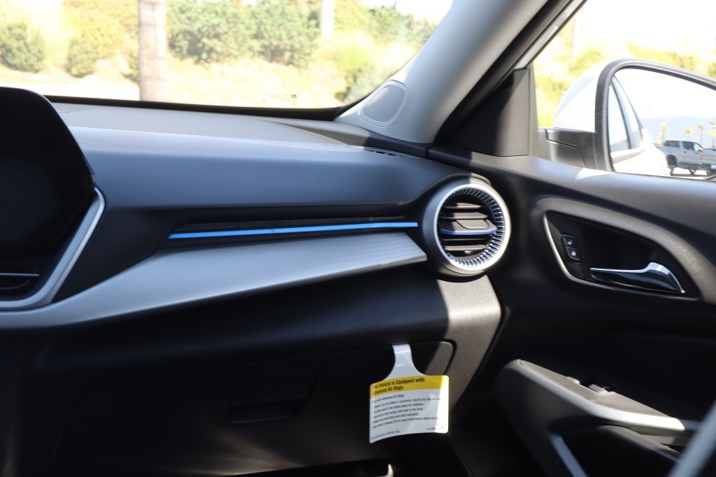 New 2026 Chevrolet Trax LS w/ LS Convenience Package FWD image 32