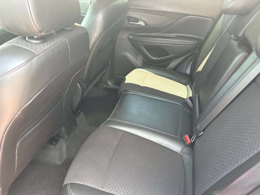 Used 2020 Buick Encore Preferred AWD/4WD image 7