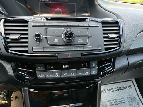 Used 2017 Honda Accord Sport Special Edition image 14