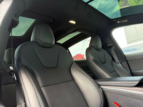 Used 2023 Tesla Model X AWD/4WD image 21