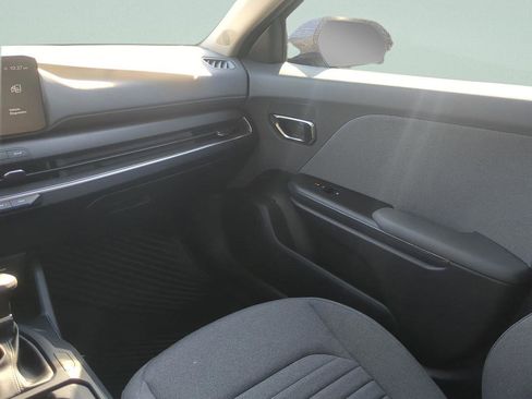 New 2025 Kia K4 EX image 13