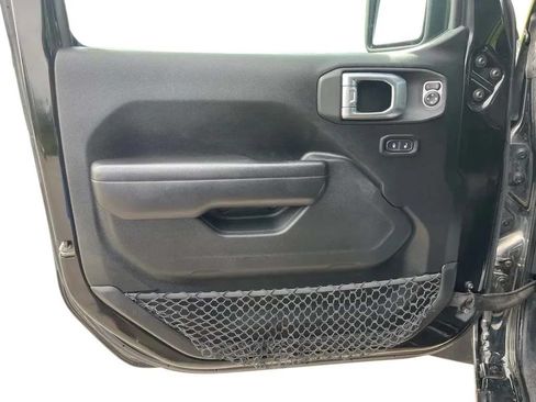 Used 2020 Jeep Wrangler Unlimited Sport w/ Technology Group AWD/4WD image 13