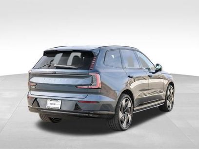 New 2025 Volvo EX90 Plus