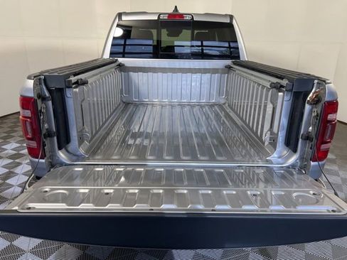 Used 2023 RAM 1500 Laramie AWD/4WD image 13