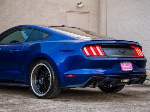 Used 2016 Ford Mustang Premium image 47