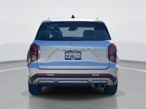 Used 2023 Hyundai Palisade SEL w/ Cargo Package image 4