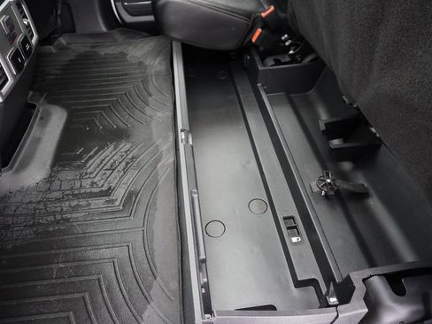 Used 2021 Ford F250 Lariat image 25