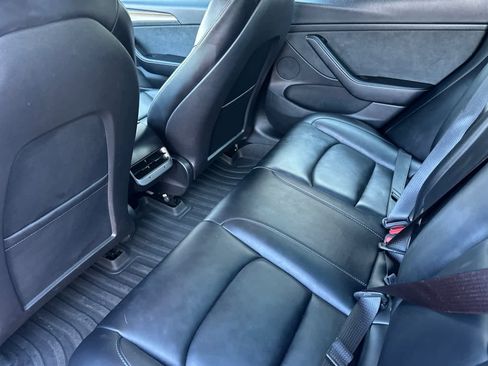 Used 2022 Tesla Model 3 Long Range image 4