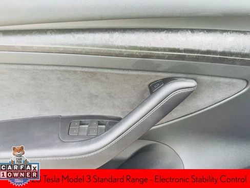 Used 2023 Tesla Model 3 Standard Range RWD image 9