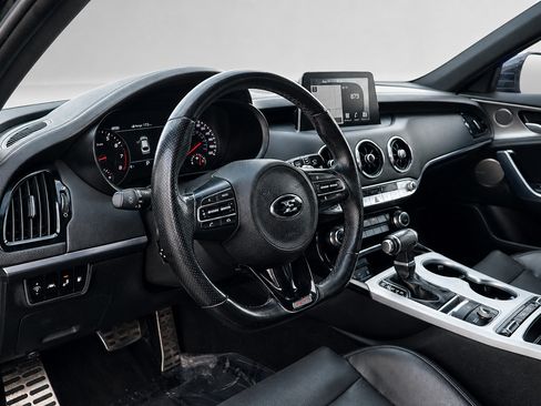 Used 2019 Kia Stinger GT1 RWD image 26