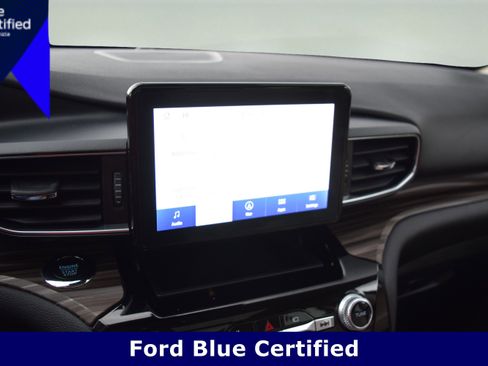 Certified 2022 Ford Explorer Limited w/ Equipment Group 301A image 15