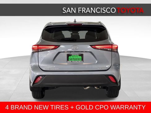 Certified 2021 Toyota Highlander XLE AWD/4WD image 4