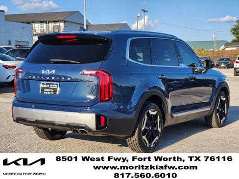 Certified 2024 Kia Telluride S w/ S Sunroof Package AWD/4WD image 4