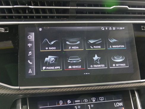 Used 2022 Audi RS Q8 AWD/4WD image 21