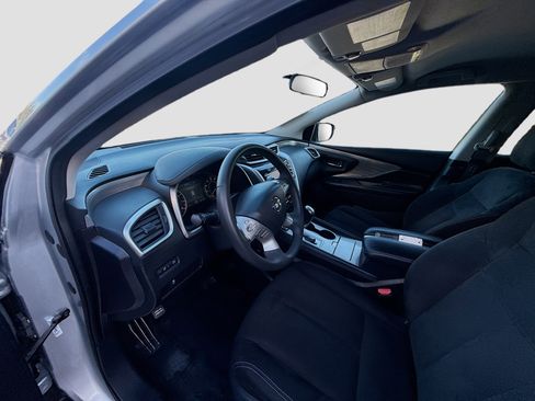 Used 2017 Nissan Murano SV FWD image 9