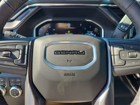 New 2026 GMC Sierra 2500 Denali Ultimate w/ Max Trailering Package image 16