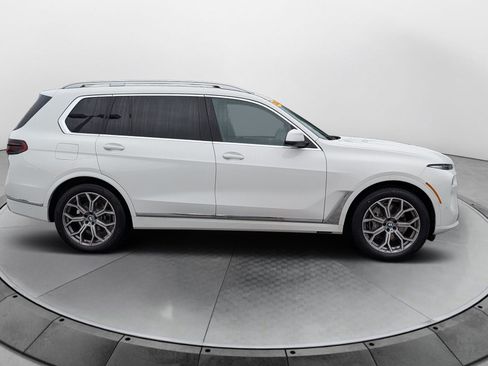 Used 2024 BMW X7 xDrive40i AWD/4WD image 2