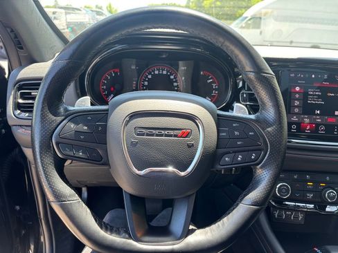 Used 2024 Dodge Durango GT AWD/4WD image 3