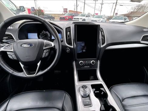 Used 2024 Ford Edge SEL image 13